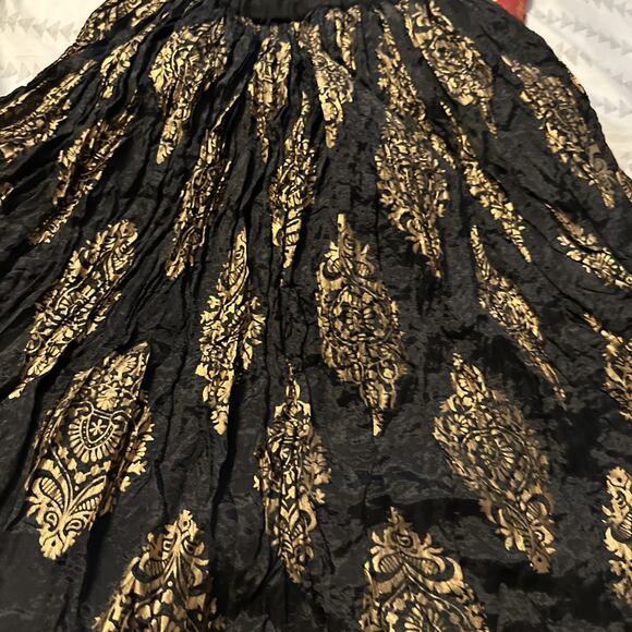 Small Kids Lehenga Choli 2 pc dress Baby Girls Lehenga Top Designer 12-18 Month - Picture 6 of 8